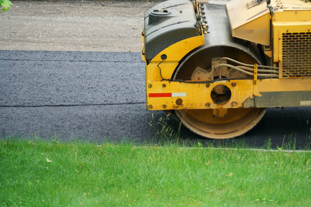 Best Permeable Paver Driveway  in Green Meadows, OH